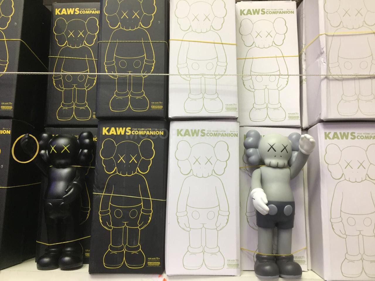 Дизайнерские фигурки Kaws Companion 20 см оптом